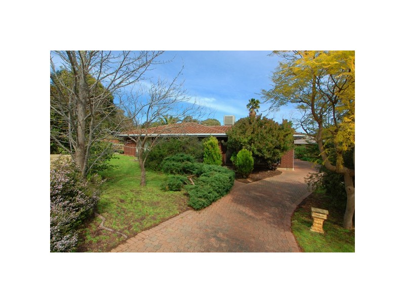 4 Poplar Court, Aberfoyle Park SA 5159