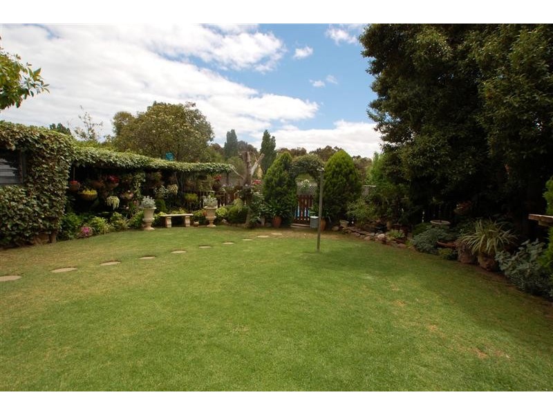 11 Tongan Way, Happy Valley SA 5159