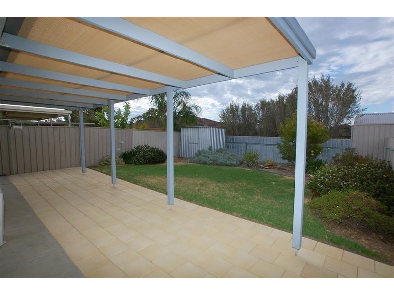 5 Tina Way, Morphett Vale SA 5162