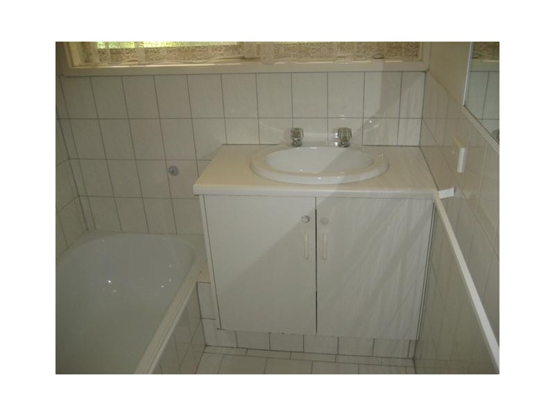 2 Dorita Court, Woodcroft SA 5162