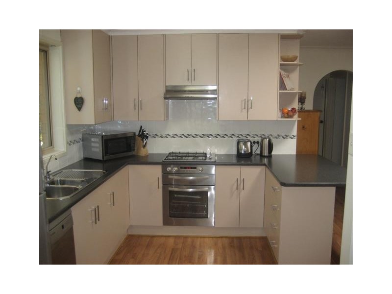 2 Dorita Court, Woodcroft SA 5162