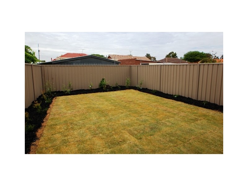 21 Burton Avenue, Park Holme SA 5043