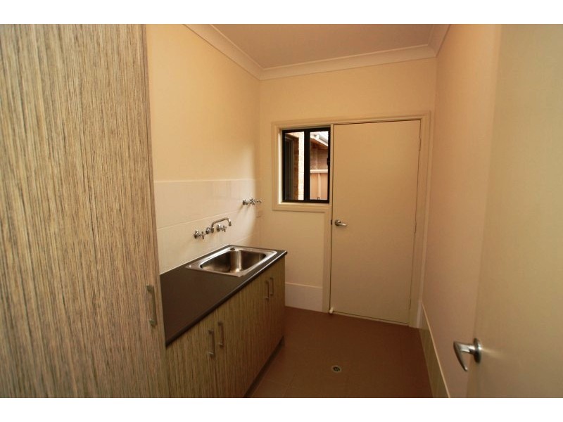 21 Burton Avenue, Park Holme SA 5043