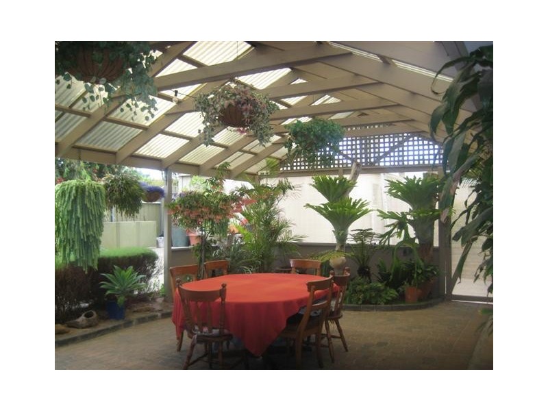 82 Fraser Ave, Happy Valley SA 5159