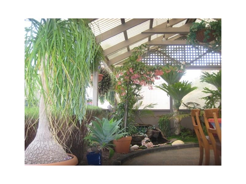 82 Fraser Ave, Happy Valley SA 5159