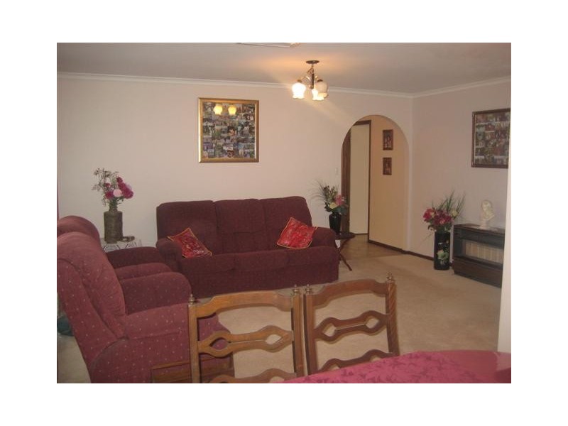 82 Fraser Ave, Happy Valley SA 5159