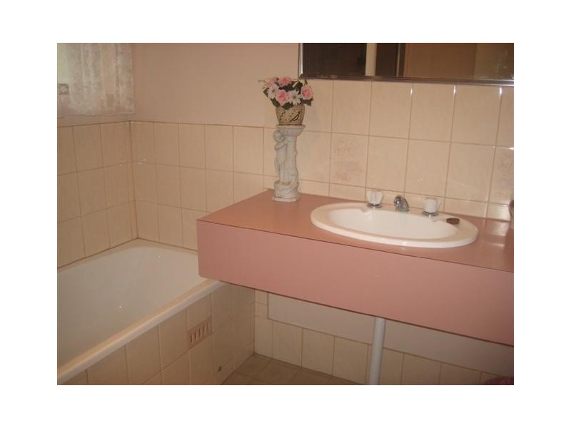 82 Fraser Ave, Happy Valley SA 5159