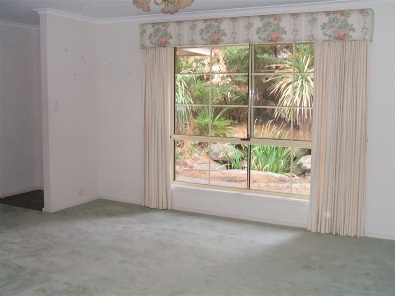 31 Emerald Street, Flagstaff Hill SA 5159