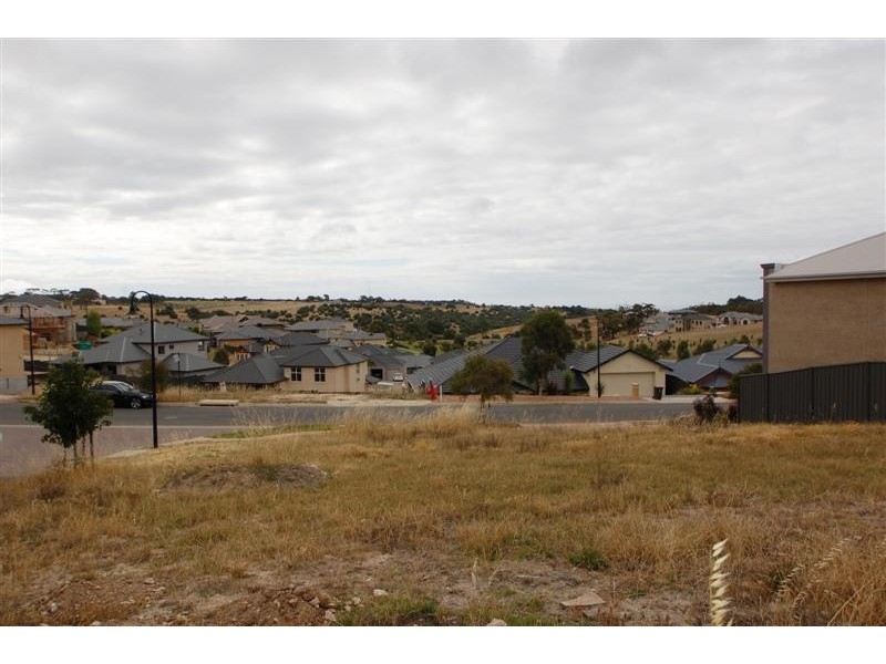 18 Evergreen Parade, Flagstaff Hill SA 5159