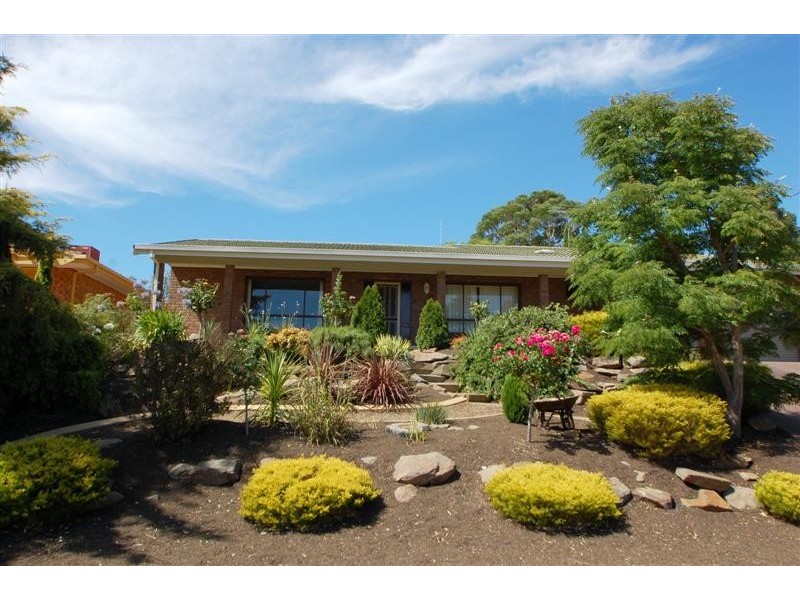 25 Banksia Road, Aberfoyle Park SA 5159