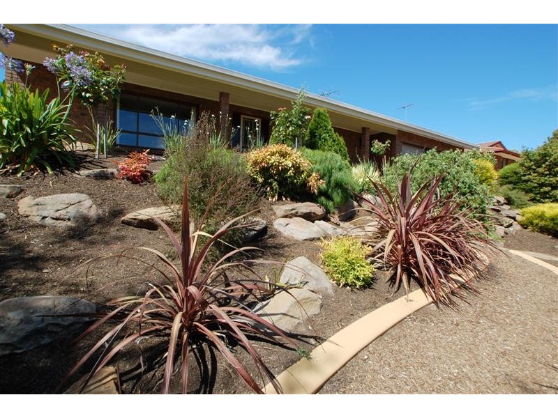 25 Banksia Road, Aberfoyle Park SA 5159