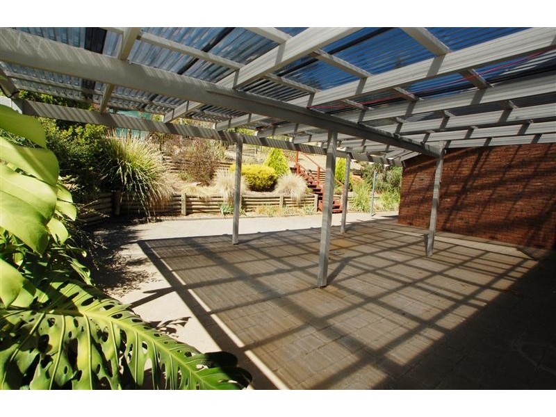 25 Banksia Road, Aberfoyle Park SA 5159