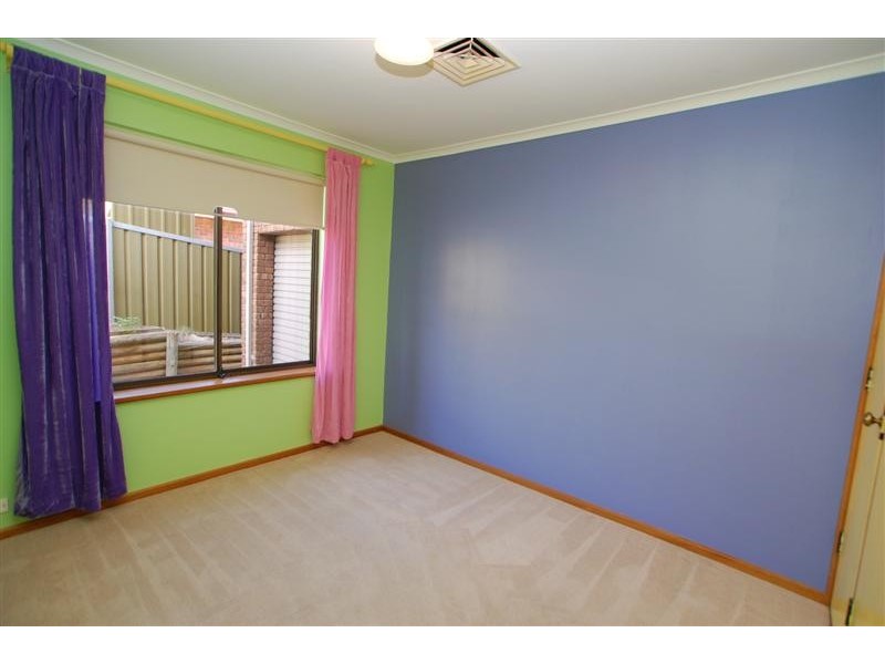25 Banksia Road, Aberfoyle Park SA 5159