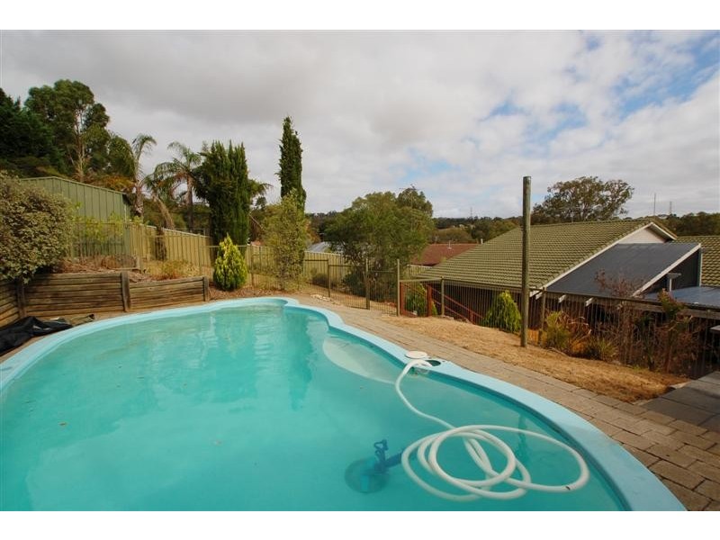 25 Banksia Road, Aberfoyle Park SA 5159