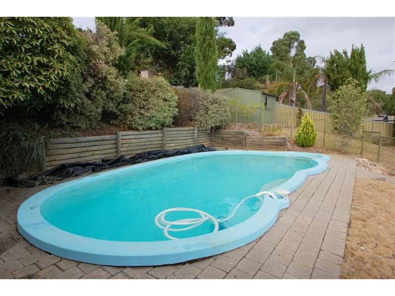 25 Banksia Road, Aberfoyle Park SA 5159