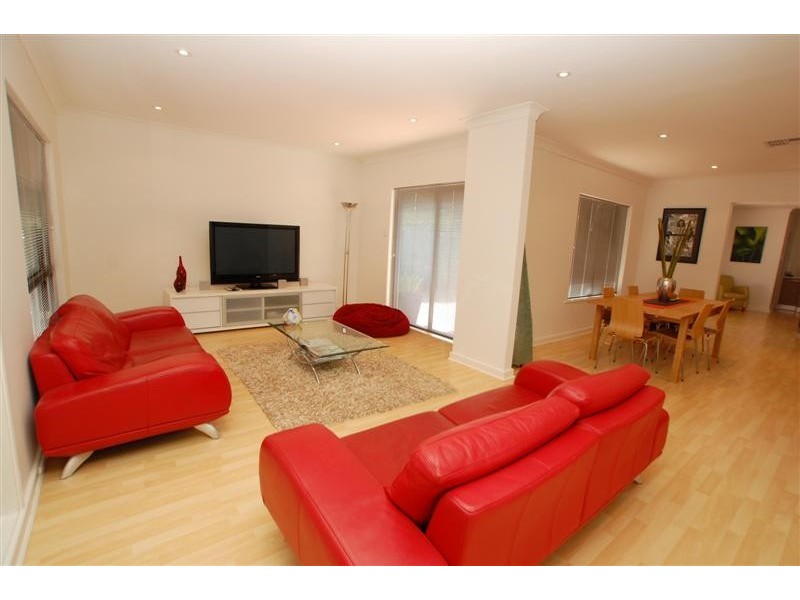 26 Nixon Street, Marion SA 5043