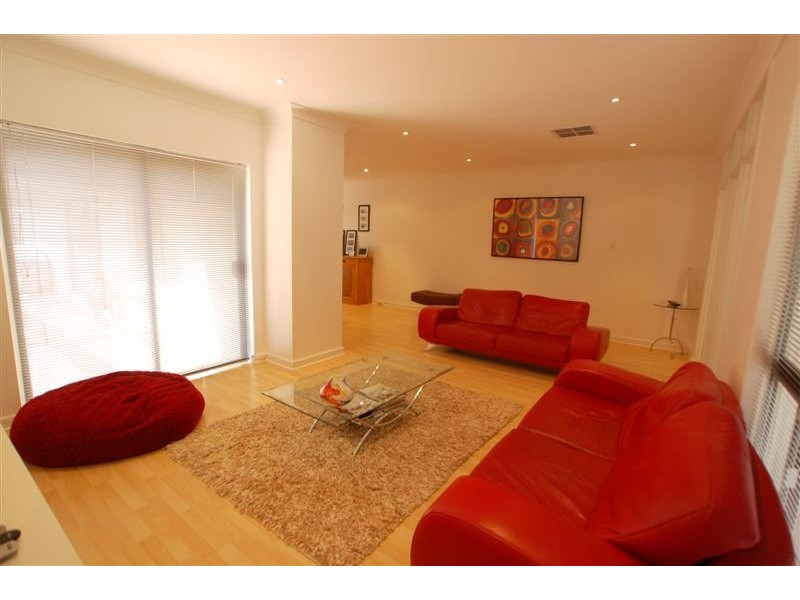 26 Nixon Street, Marion SA 5043