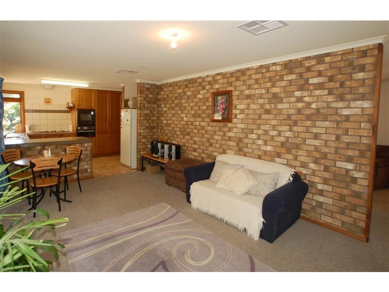 10 Alpine Road, Happy Valley SA 5159