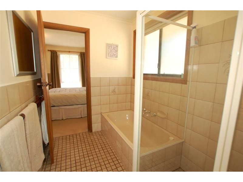 10 Alpine Road, Happy Valley SA 5159