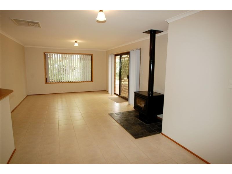 38 Barton Drive, Trott Park SA 5158
