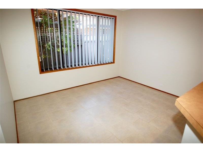 38 Barton Drive, Trott Park SA 5158