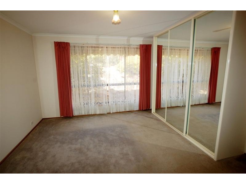 38 Barton Drive, Trott Park SA 5158