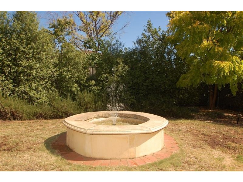 38 Barton Drive, Trott Park SA 5158