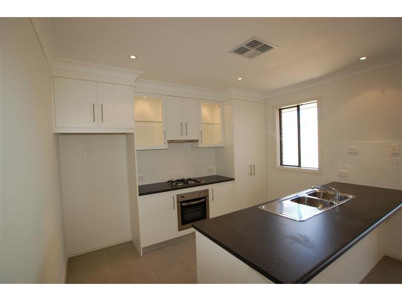 2b Dalkeith Avenue, Dover Gardens SA 5048