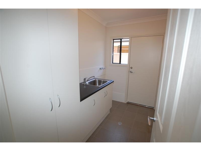 2b Dalkeith Avenue, Dover Gardens SA 5048