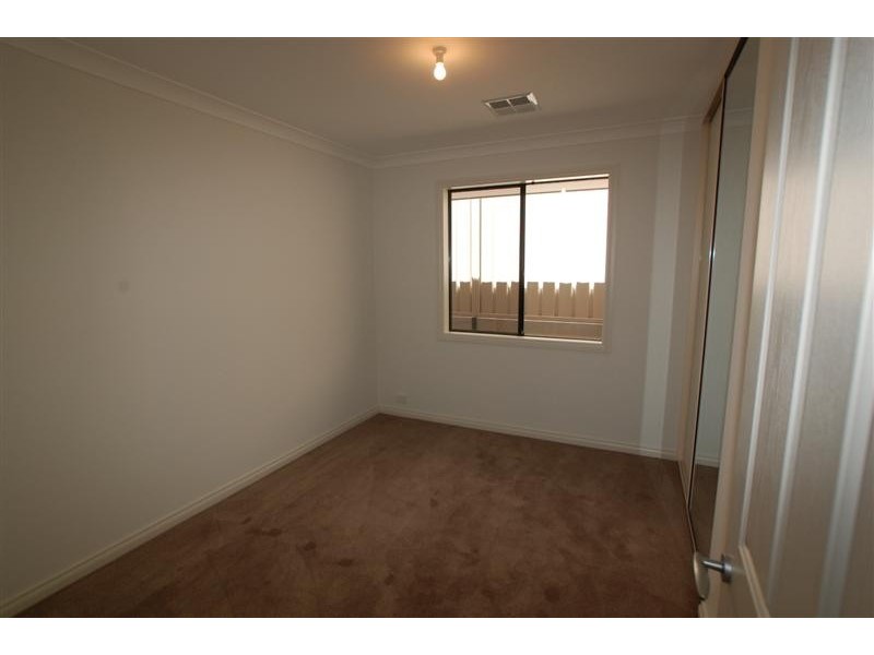 2b Dalkeith Avenue, Dover Gardens SA 5048