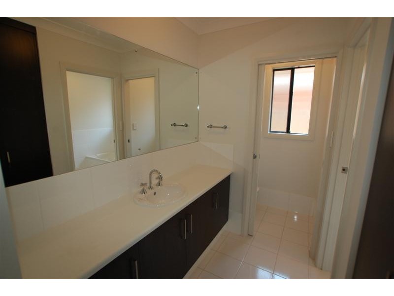 2d Dalkeith Avenue, Dover Gardens SA 5048