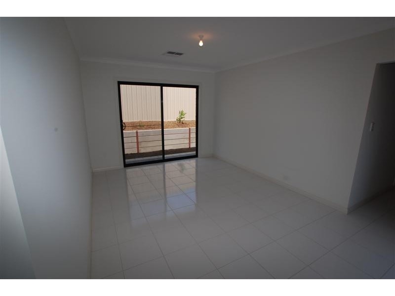 2d Dalkeith Avenue, Dover Gardens SA 5048