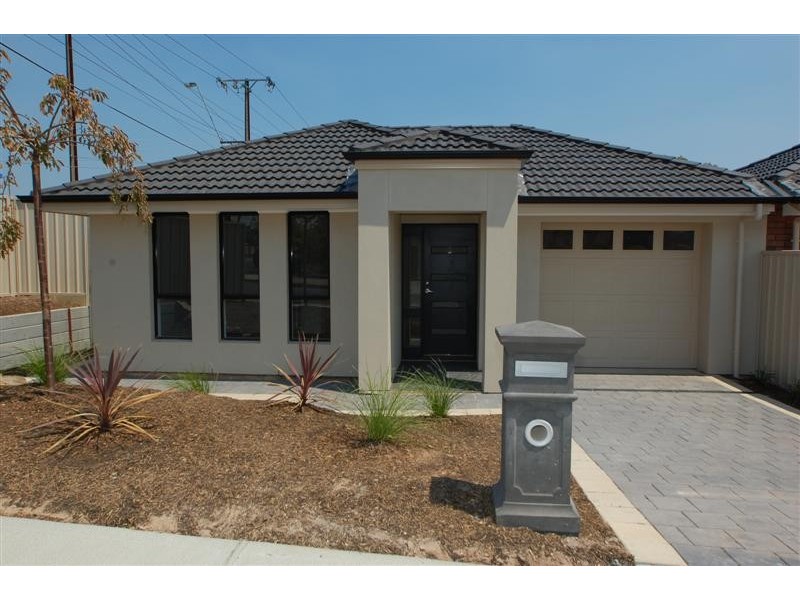 2d Dalkeith Avenue, Dover Gardens SA 5048