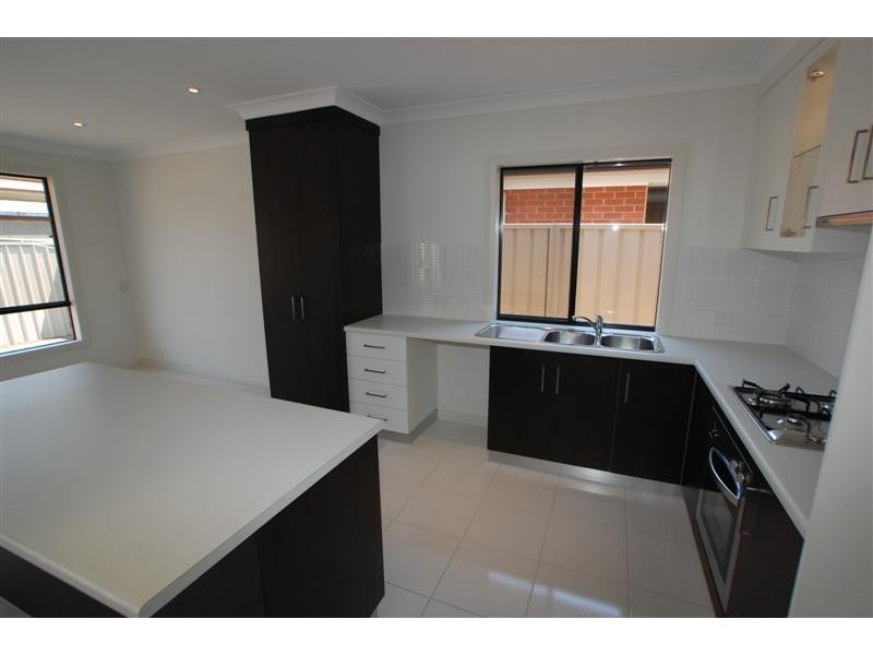 2d Dalkeith Avenue, Dover Gardens SA 5048