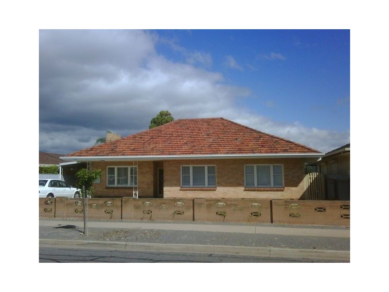 18 Fourth Avenue, Ascot Park SA 5043