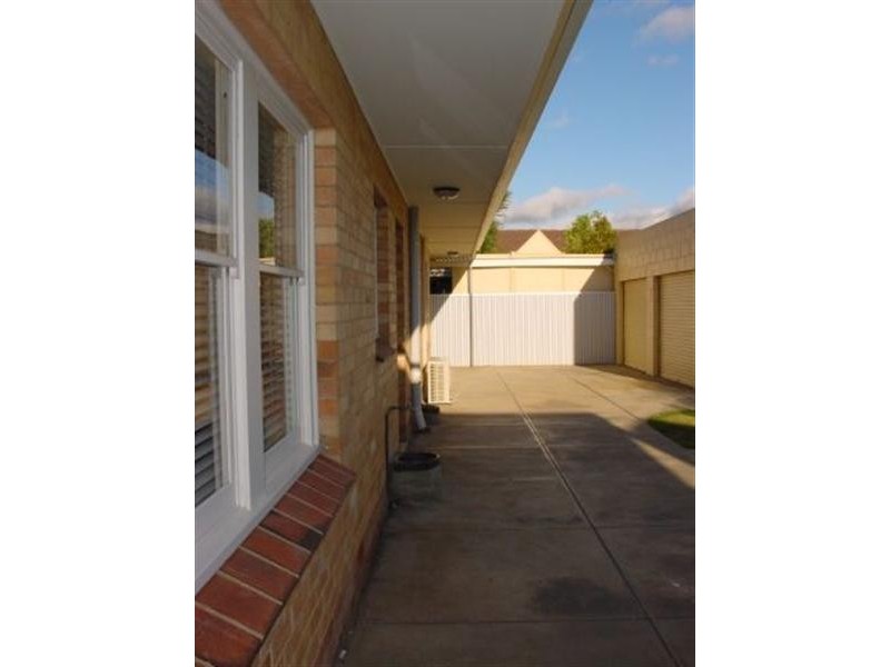 18 Fourth Avenue, Ascot Park SA 5043