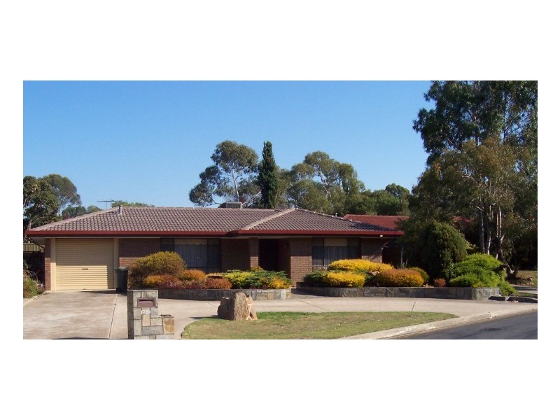 10 Jade Crescent, Happy Valley SA 5159