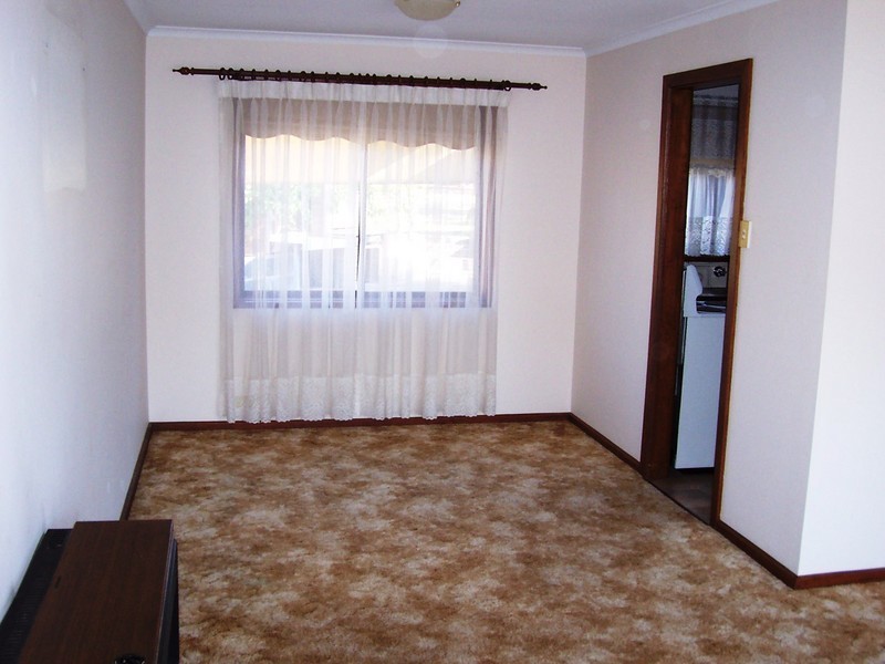 10 Jade Crescent, Happy Valley SA 5159