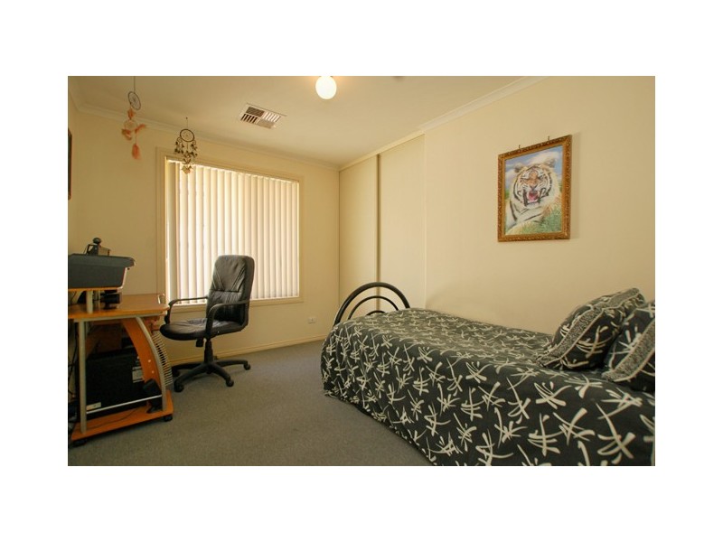 24 Abbott Avenue, Morphett Vale SA 5162