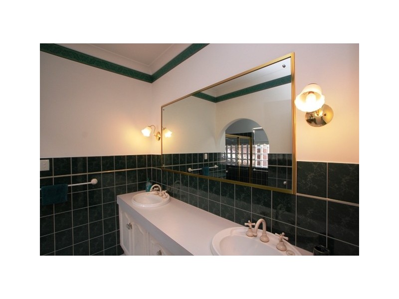 9-11 Dumphries Street, Flagstaff Hill SA 5159