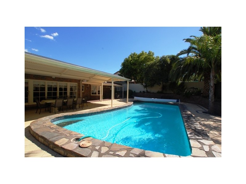 9-11 Dumphries Street, Flagstaff Hill SA 5159