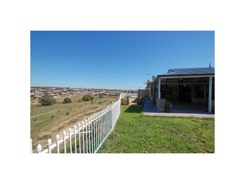 83 Grand Boulevard, Seaford Rise SA 5169