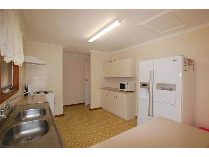 11 Milan Crescent, Hackham West SA 5163