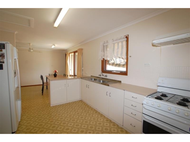 11 Milan Crescent, Hackham West SA 5163