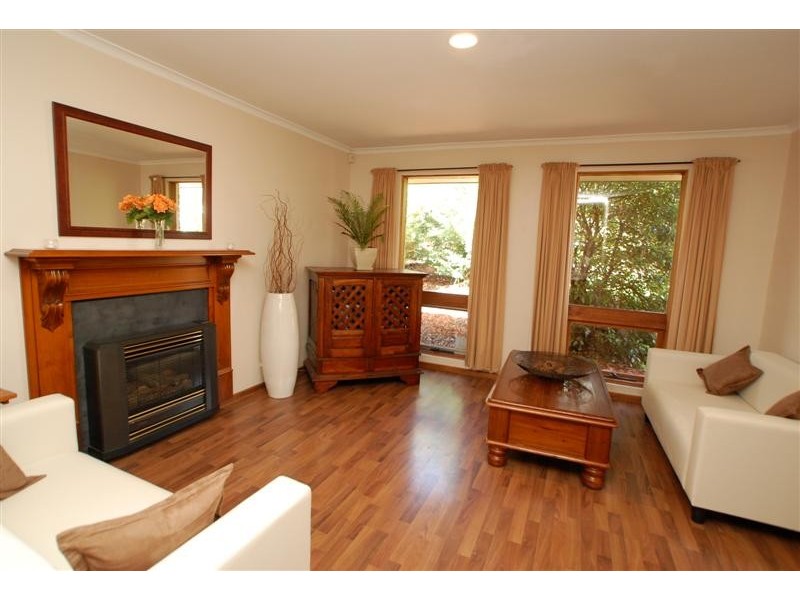 16  Topaz Drive, Flagstaff Hill SA 5159