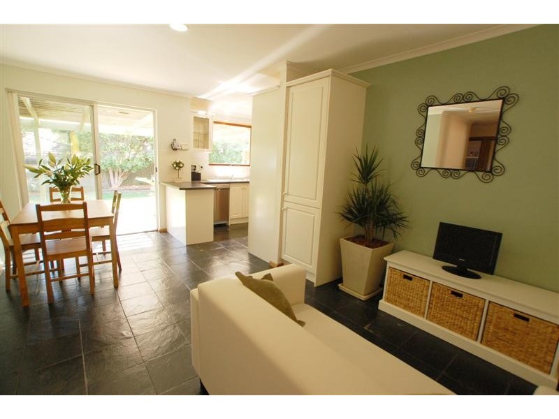 16  Topaz Drive, Flagstaff Hill SA 5159