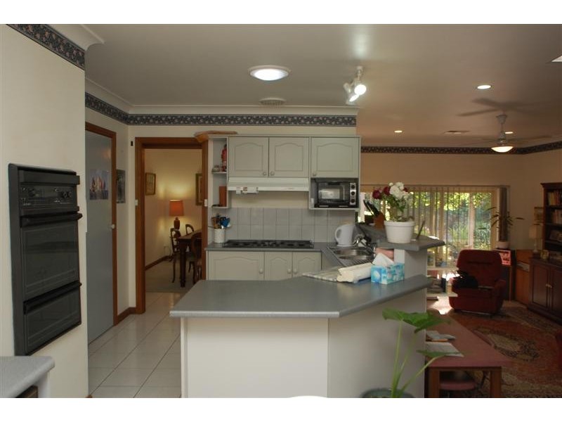 15  Lorikeet Grove, Flagstaff Hill SA 5159