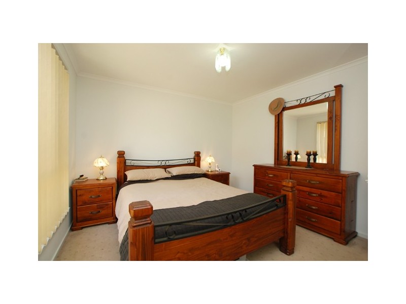 16 Albany Way, Seaford Rise SA 5169