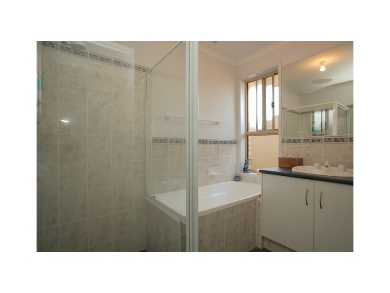 16 Albany Way, Seaford Rise SA 5169