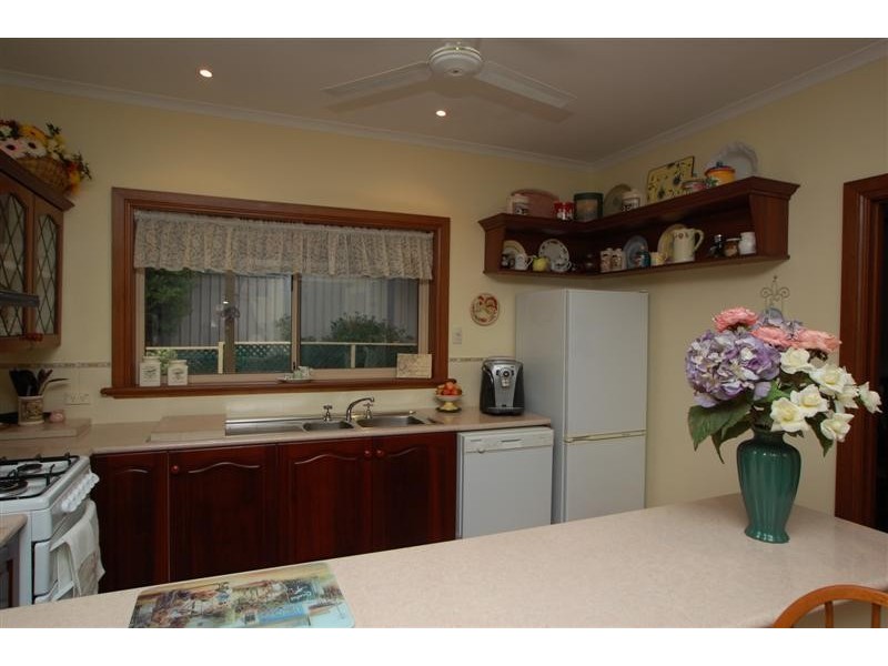 4 Abiona Street, Flagstaff Hill SA 5159